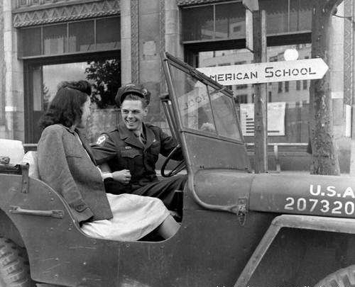 实拍 日本投降后一位美国大兵与日本漂亮情人的“浪漫生活”(3)