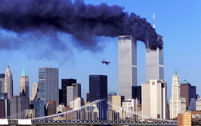 911事件15周年：纽约世贸中心双塔倒塌过程仍触目惊心(1)