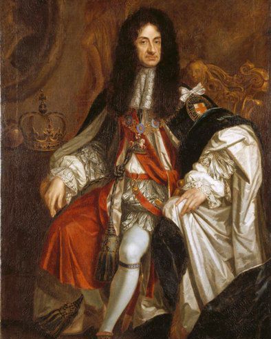 国外历史上几位没能善终的君主，撞门框的、吃撑的、被球打中的(3)