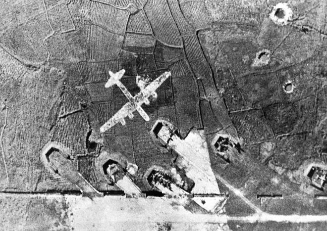 二战时，日本开外挂，用了一个办法，陆续让美国损失70多架飞机(1)