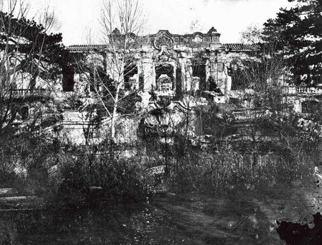 老照片记录圆明园被毁13年后，曾经恢弘的帝皇园林淹没在荒草中(3)
