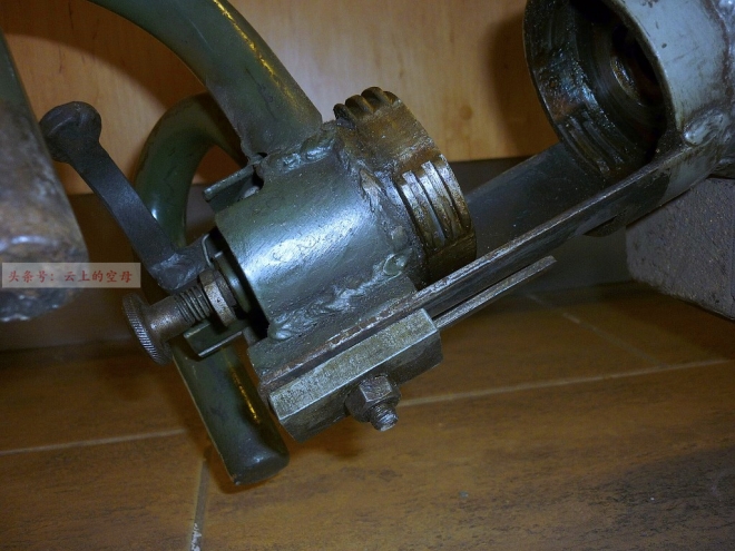 苏联奇怪的反坦克武器，炮弹是1.5千克大号玻璃球(2)