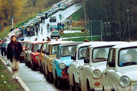 实拍那些年的东德人怎样前往西德，跳楼，挖地道，开车撞墙(3)