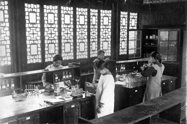 实拍 民国时代这些女大学生，和我们想象一样吗？(1)