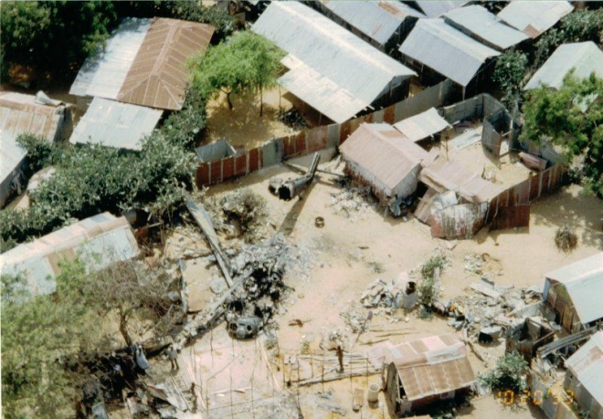 17张罕见照，直击真实版黑鹰坠落的血腥现场(2)