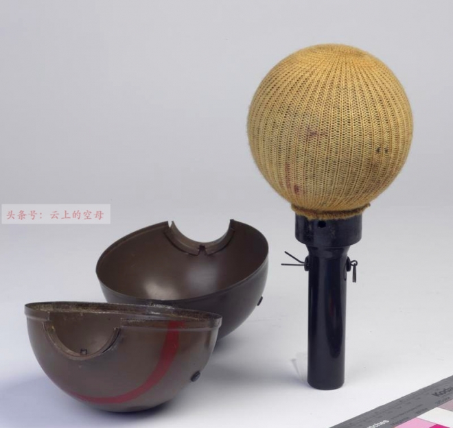 英国反坦克手榴弹像灯泡，满身毛病却生产250万枚(3)