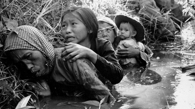 直击20张残酷的越战罕见照，最后两张让人无言以对(2)