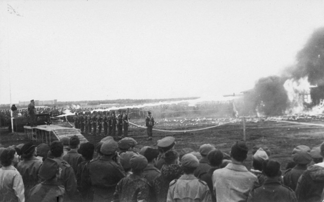 实拍德国贝尔森集中营：人间炼狱，纳粹带给人类挥之不去的梦魇(2)