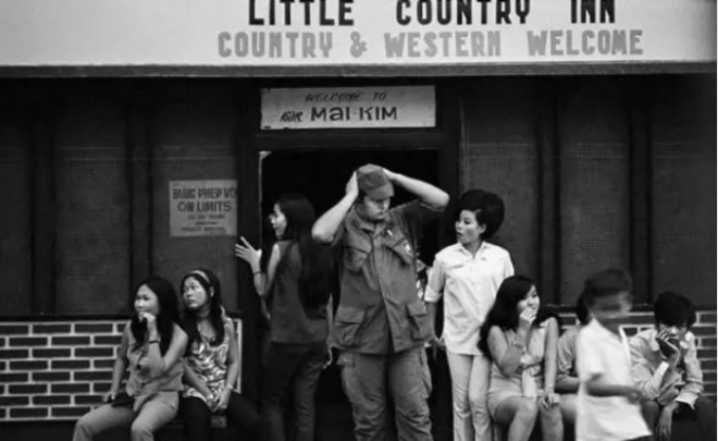 越南战争中的女孩，她们在做什么？(1)