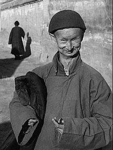 大清灭亡后，上千皇宫太监都去哪儿了？(1)