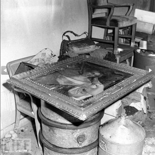 希特勒地下碉堡未公开照(2)