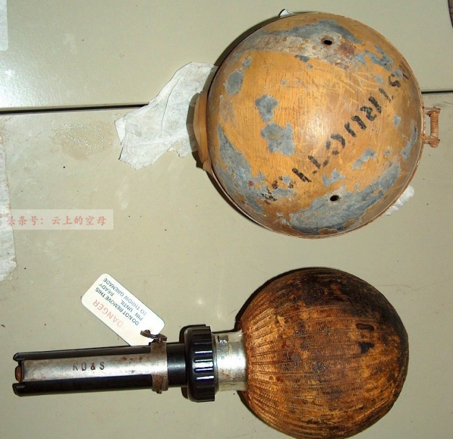 英国反坦克手榴弹像灯泡，满身毛病却生产250万枚(1)