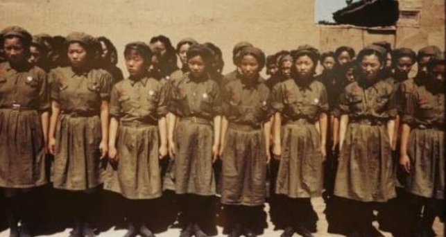 二战中的中国女兵，看起来英姿飒爽，最后一张让人感慨(2)