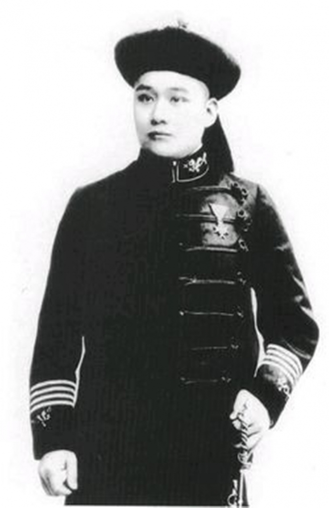 9张真实的清朝贵族王子照片，那张你觉得最帅？(2)