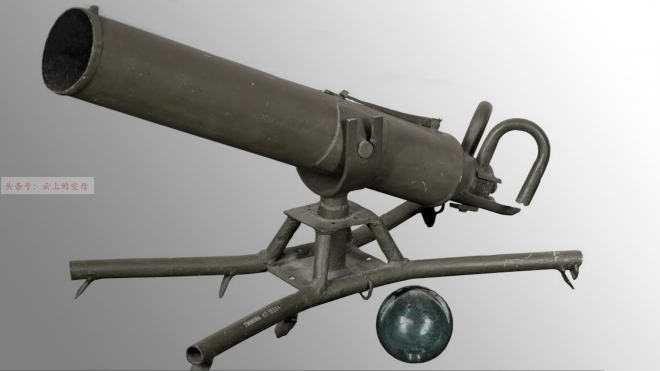 苏联奇怪的反坦克武器，炮弹是1.5千克大号玻璃球(4)