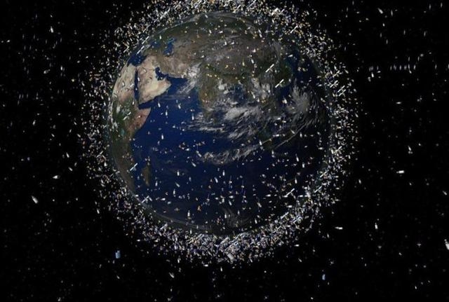 地球每天吃掉10万吨外太空垃圾，体积不断地变大！(1)