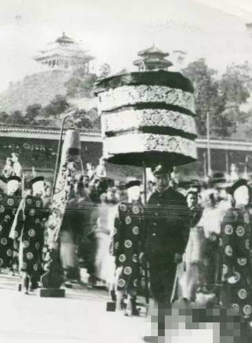 中国近百年最诡异的出殡仪式：看了容易让人做噩梦(3)
