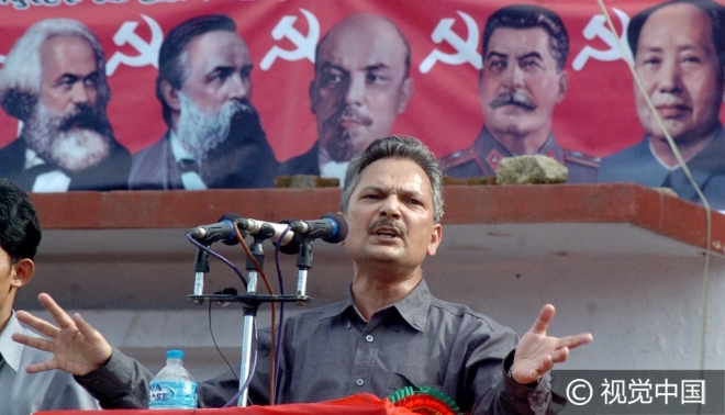 红色经典播海外 毛泽东“粉丝”全球有(1)