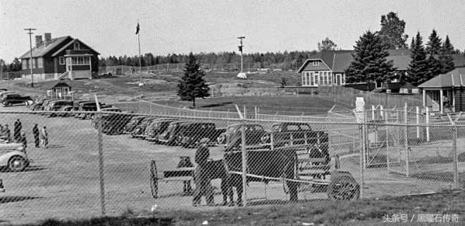 80年前加拿大第一个全部成活的五胞胎，被人们关起来当展品挣钱(2)