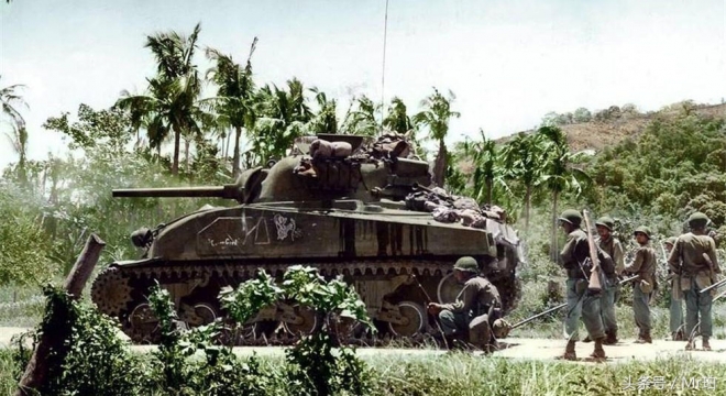 “看美军如何打鬼子”罕见彩照“还原最真实惨烈的太平洋战场”(2)