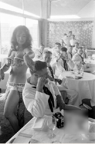 为国献身：慰问美军的菲律宾美女(2)