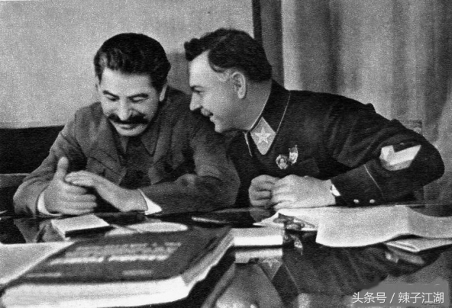 前苏联领导人照片，斯大林用酒打仗，赫鲁晓夫喝酒骂人(2)