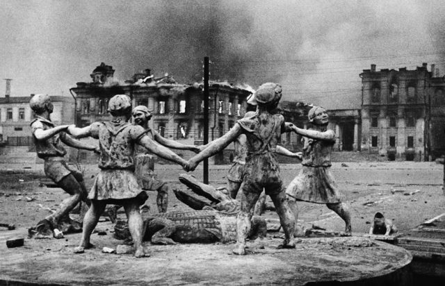 永不后退---惨绝人寰的斯大林格勒保卫战珍贵影像(1)