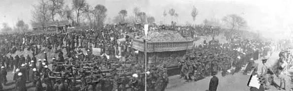 中国近百年最诡异的出殡仪式：看了容易让人做噩梦(4)