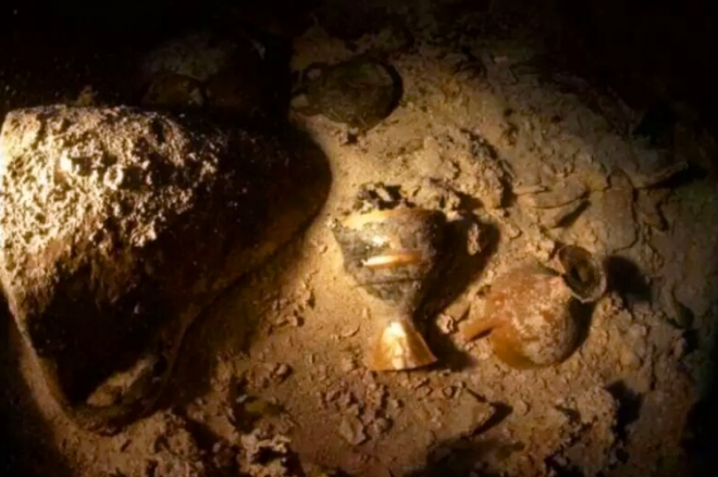 降沉在海底的8件珍贵物，阿波罗11号火箭只能排第八！(2)