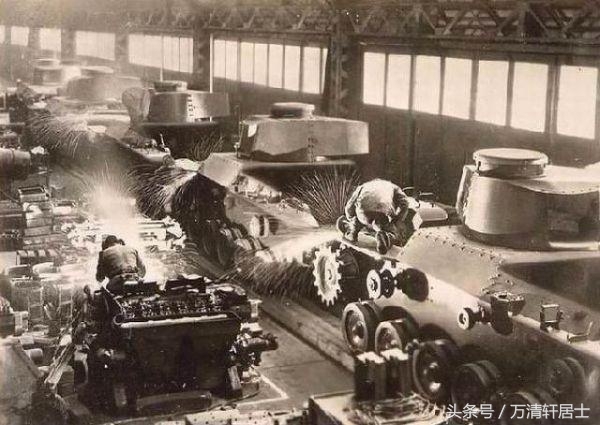 组图：二战日本兵工厂的生产场景(1)