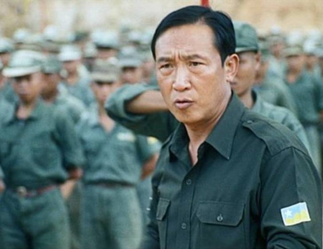 坤沙：金三角一代毒王，美国曾悬赏200万美元捉拿，晚年遭软禁(2)