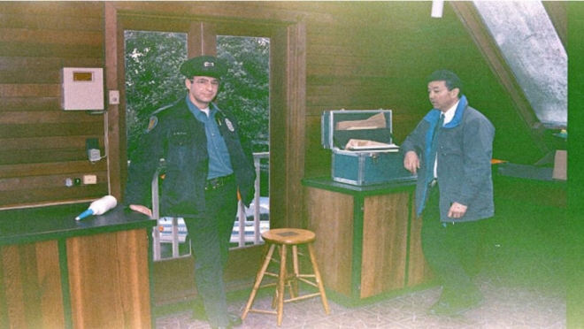 差点淹没于历史长河的老照片：警方公布20年前名人自杀现场！(1)