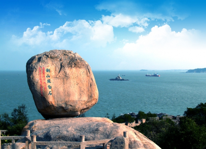 屹立千年的10大天然平衡石景点，我国有两处上榜(3)