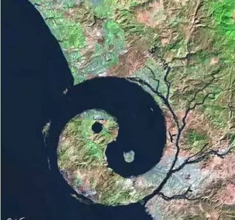 地球上十大最令人难以置信的自然奇景 佩服大自然的鬼斧神工(3)