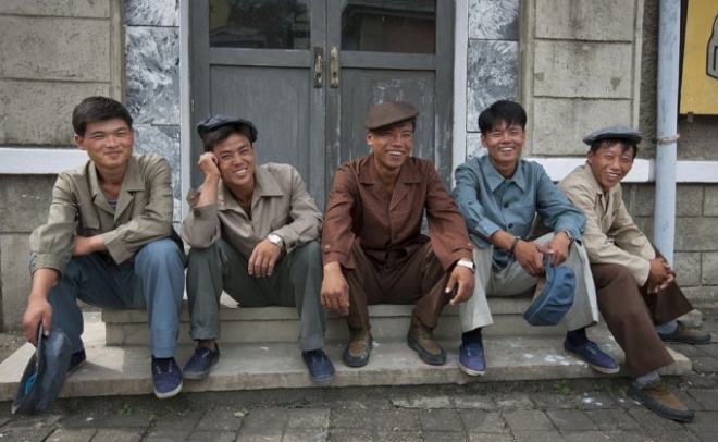 直击朝鲜人拍电影的现场(2)