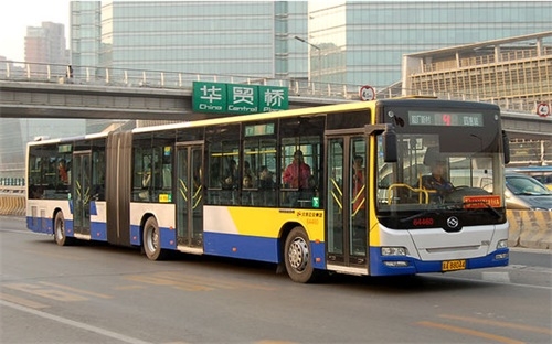 实拍：印度公交与中国公交 差距还真大(3)