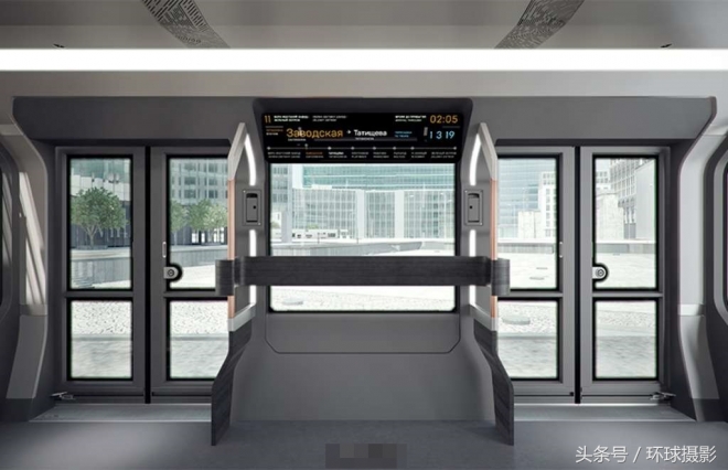 从外面看就帅到不行的未来电车，踏进去后谁会想离开啊(3)