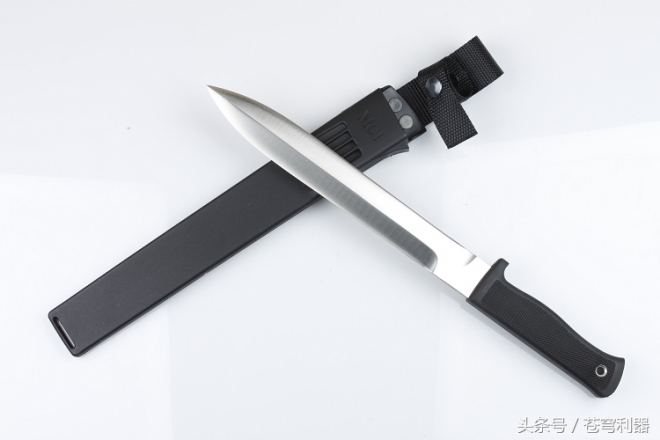 全球十大军刀 个个外形出众威力强大(2)