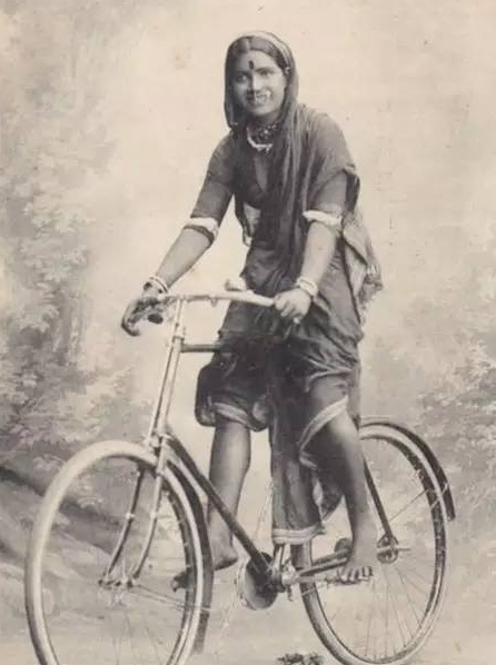 印度媒体说，一百年前印度比中国发达多了，并有图片证明(2)