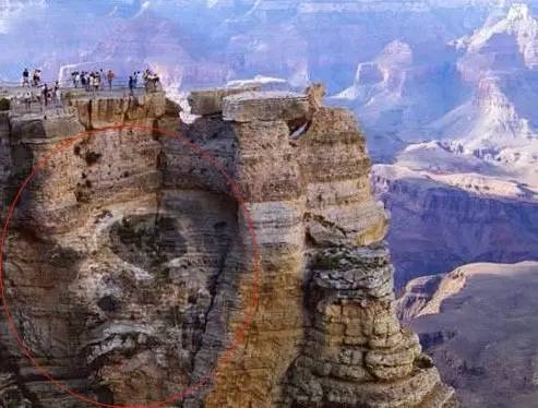 地球上十大最令人难以置信的自然奇景 佩服大自然的鬼斧神工(1)