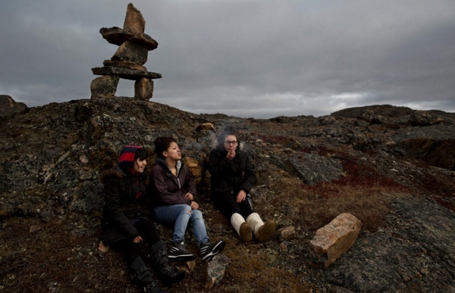 饮鸩止渴：实拍北极圈里的“合法”猎熊人(3)