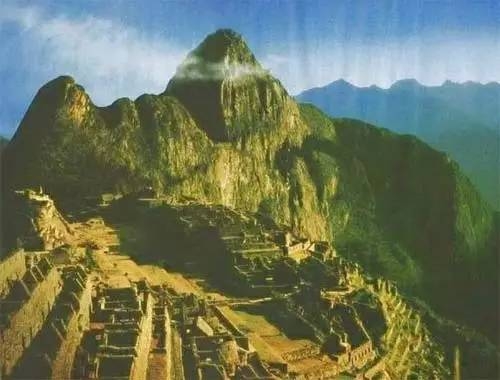 地球上十大最令人难以置信的自然奇景 佩服大自然的鬼斧神工(3)