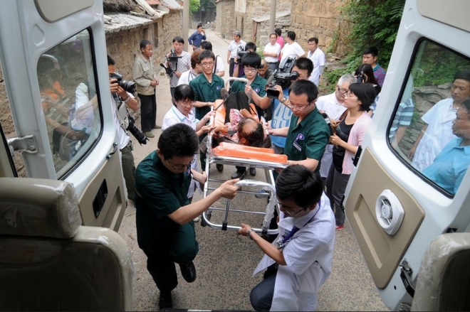 因为当年父亲的一个想法，兄妹二人成了野人，谁之过？(2)