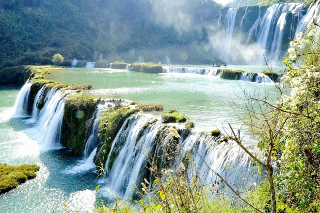 风光：世界十大最美瀑布，我大中国就有两大川瀑布！(6)