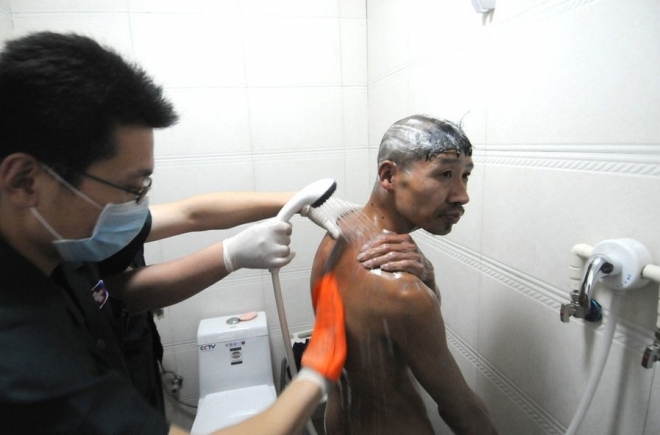 因为当年父亲的一个想法，兄妹二人成了野人，谁之过？(3)