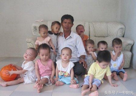 这个人收养了百名小孩，亲手埋葬了上万名婴儿，当之无愧的好爸爸(1)