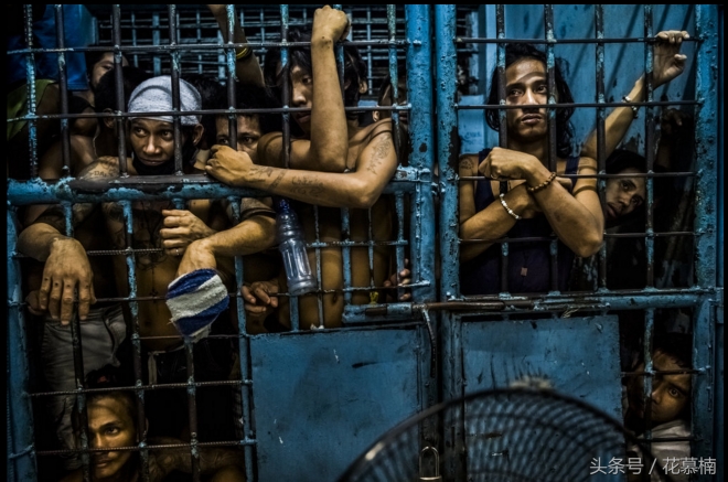 目击菲律宾反毒行动，马尼拉街头血雨腥风画面堪比好莱坞大片(3)