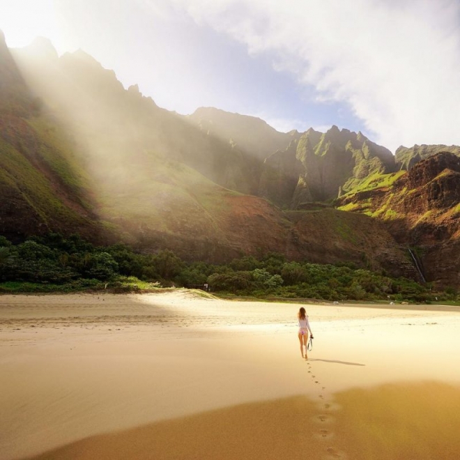 这才叫旅游照，自己拍的那些最多算到此一游，超人气牛人的旅游照(1)