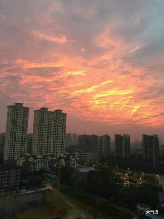 广西火烧云红透半边天(3)