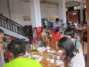 实拍真人版光头强：为改善生活不懈奋斗！(2)